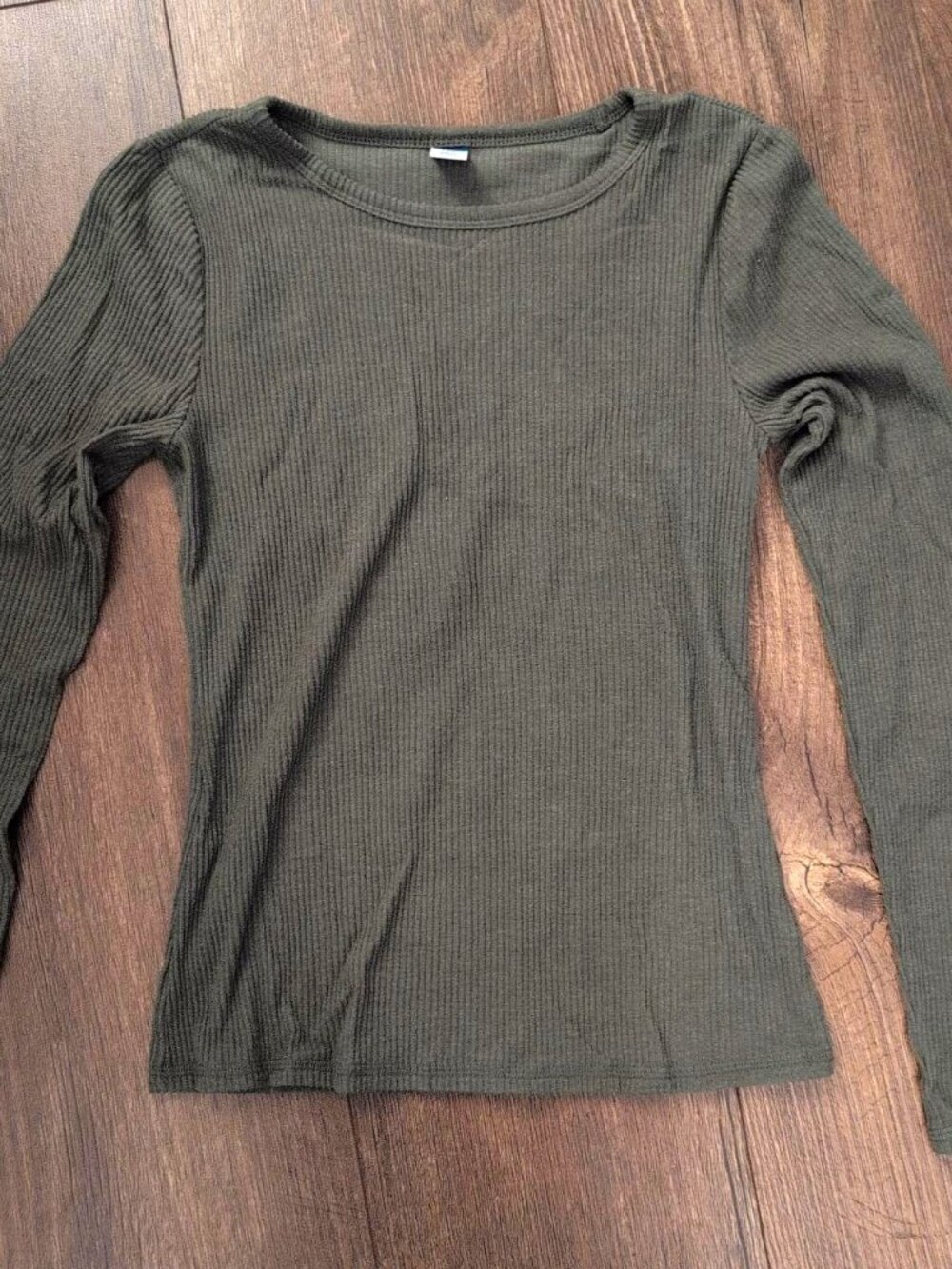 Old Navy Plush Tee Crew Neck Long Sleeve - XS - Light Olive Green